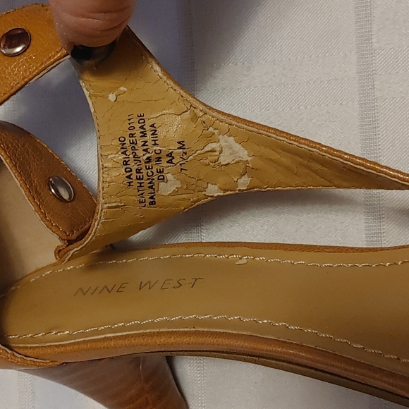 Nine West Sandals with Low Heel Size 7.5 - Picture 7 of 7